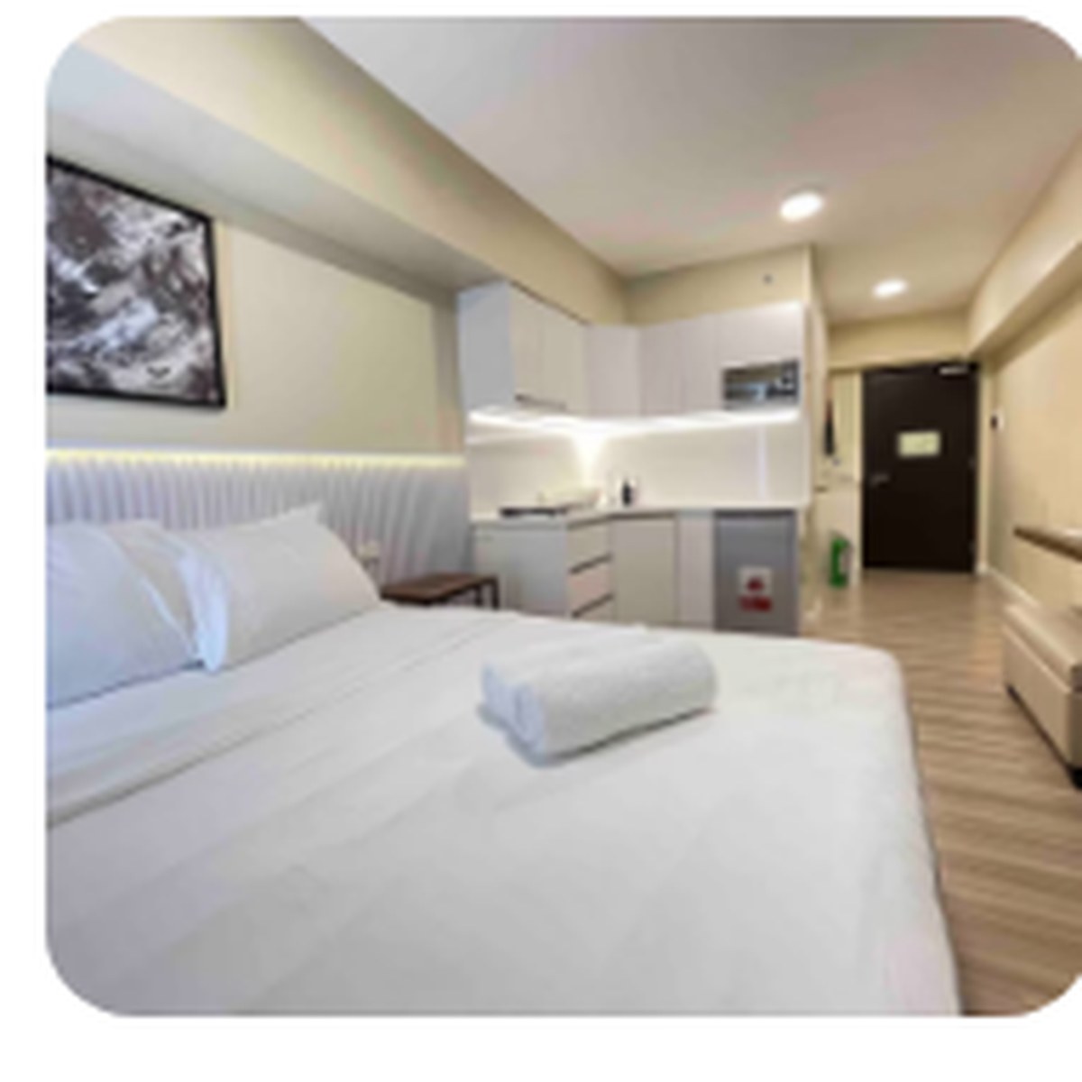 Unit 510 — Pool View Stay