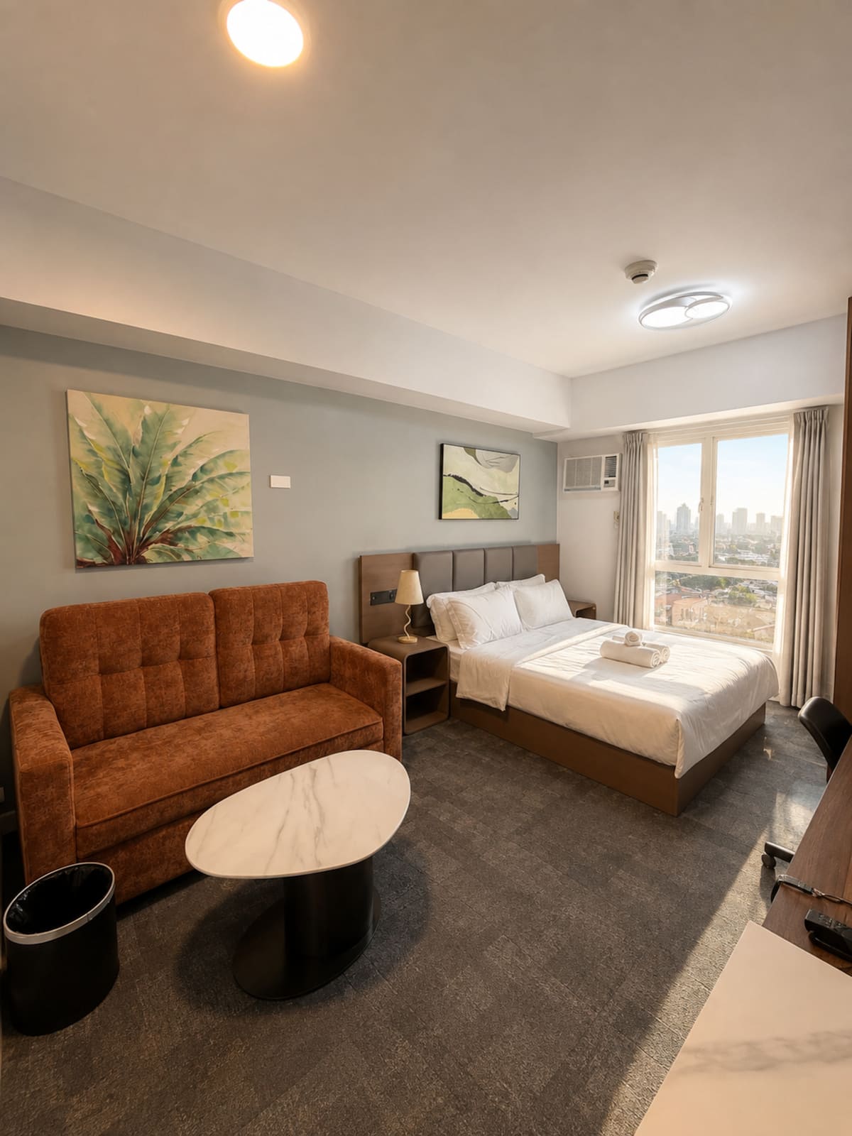 Unit 1821 — Pool Access Studio photo 2