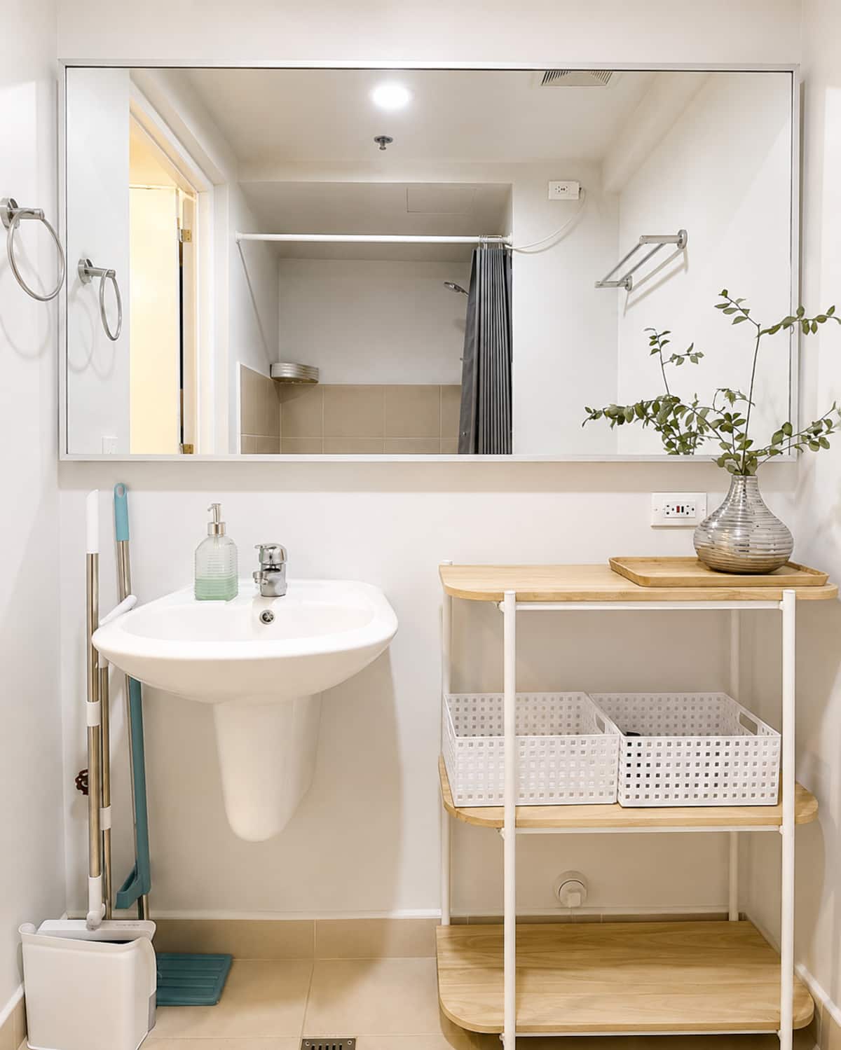 Unit 1822 — Pool Access Studio photo 3
